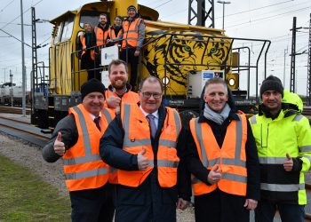 Erprobungen mit vollautomatischer Rangierlokomotive im JadeWeserPort Wilhelmshaven abgeschlossen