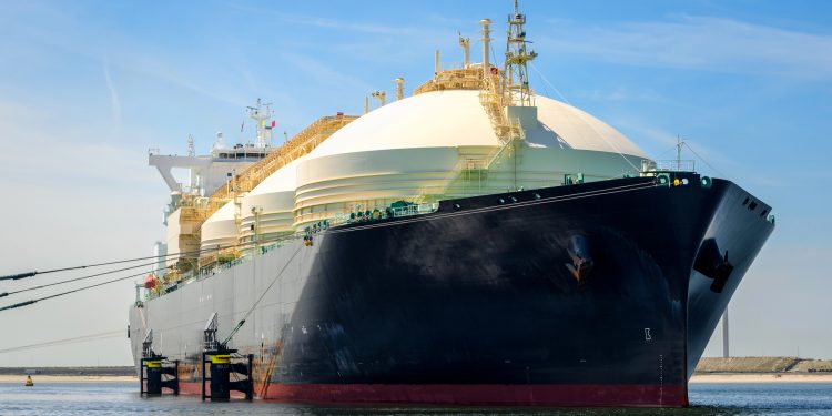 Weiteres unnötiges LNG-Terminalschiff erreicht Wilhelmshaven: Deutsche Umwelthilfe fordert Stopp des überdimensionierten Betriebs