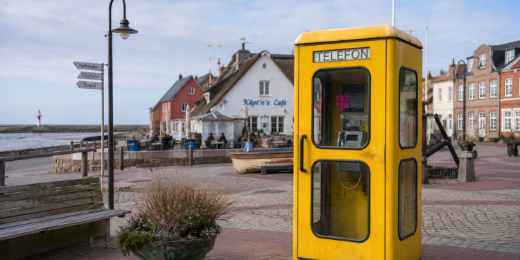 Von der Telefonzelle zum Smartphone: Wie sich die Kommunikation auf den Nordseeinseln verändert hat